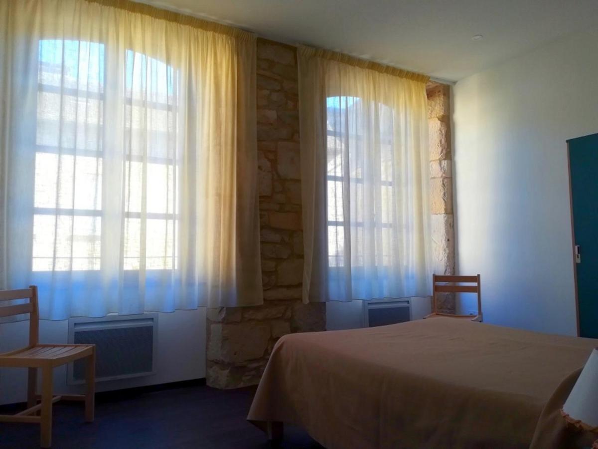 Gite La Maison Des Pelerins Villeneuve-dʼAveyron Exteriér fotografie